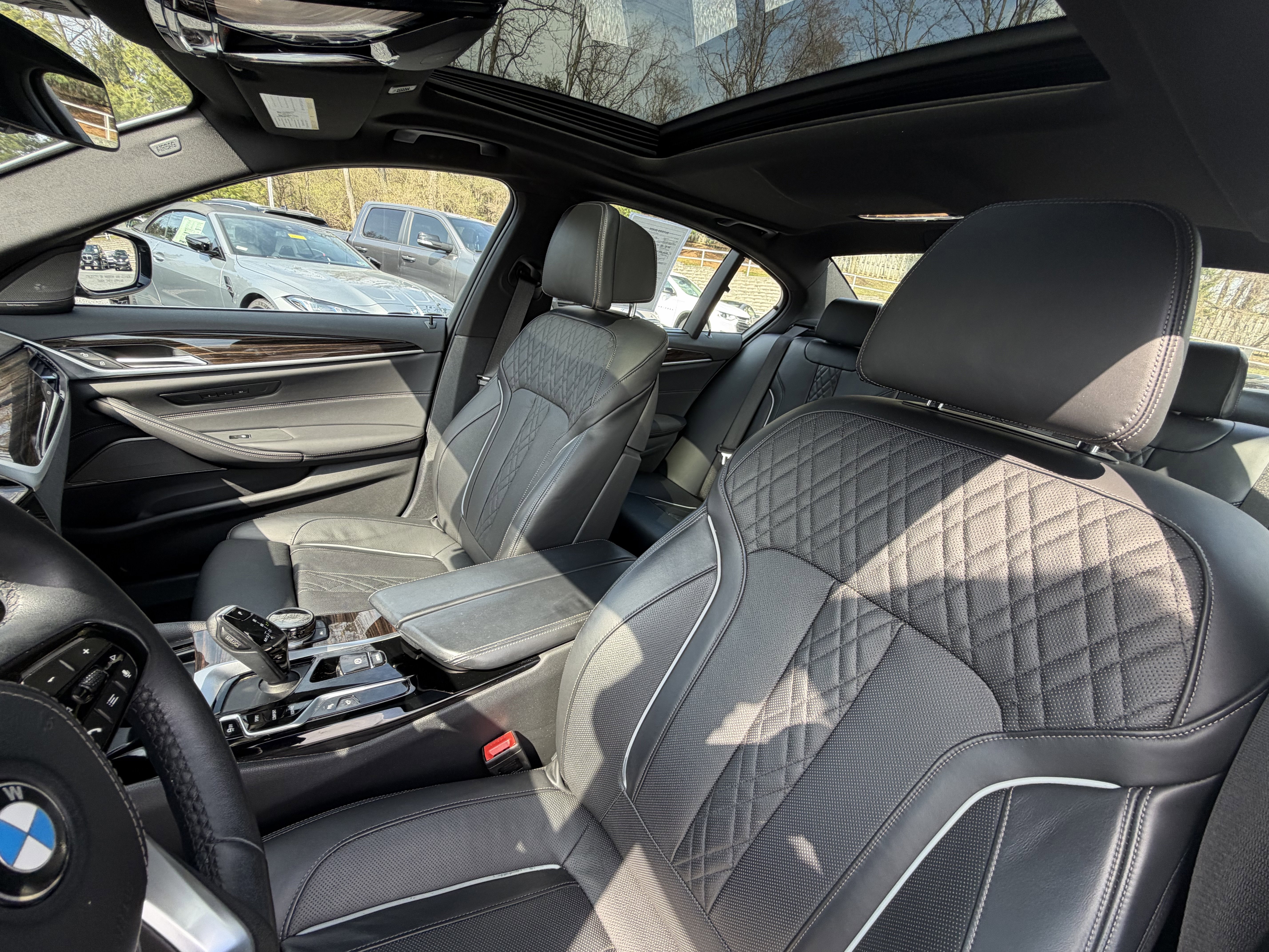 Used 2021 BMW 540i xDrive w/ Executive Package image 9