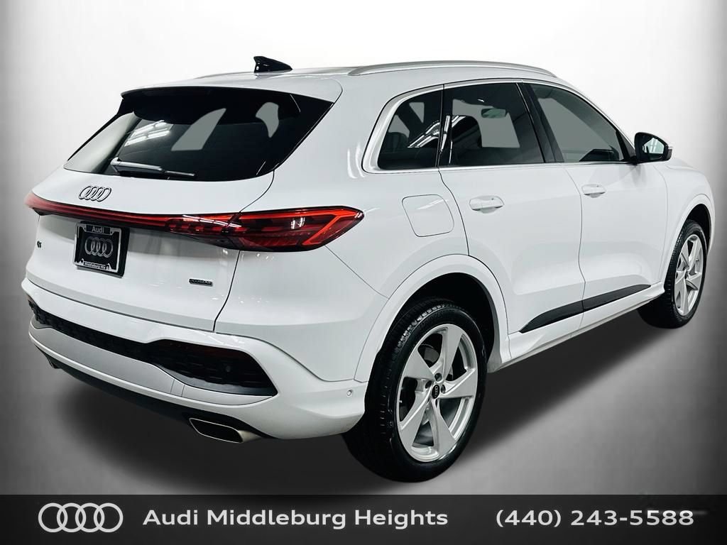 Certified 2025 Audi Q5 Premium Plus w/ Premium Plus AWD/4WD image 8