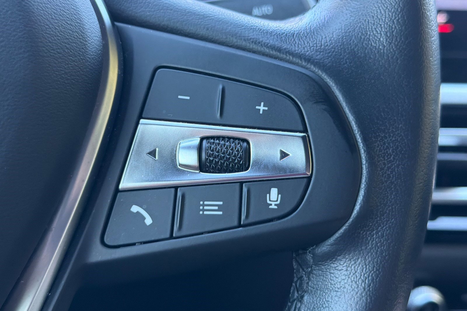 Used 2023 BMW i4 eDrive35 w/ Premium Package image 30