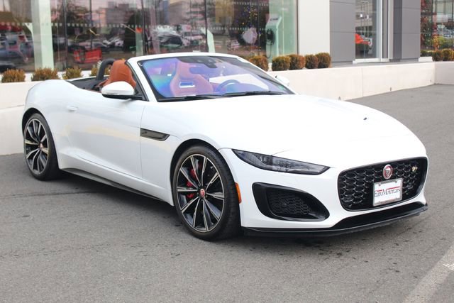 Used 2023 Jaguar F-TYPE R image 8