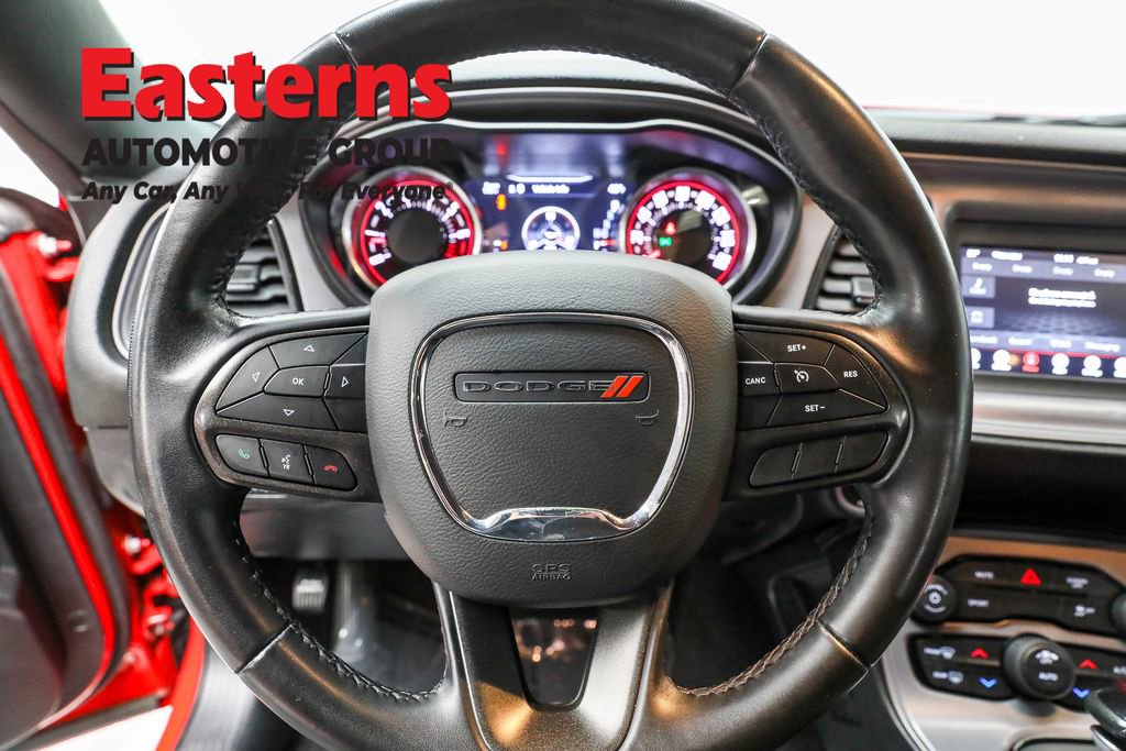 Used 2023 Dodge Challenger SXT image 10