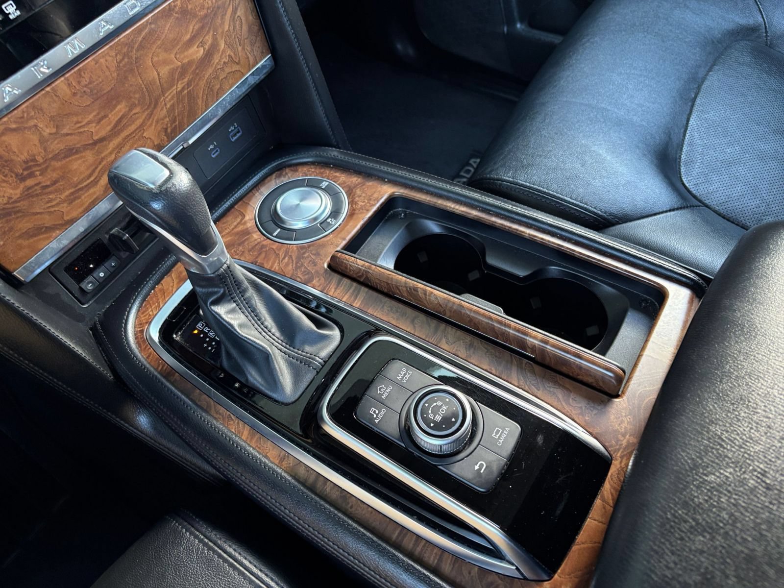 Used 2024 Nissan Armada SL RWD image 45
