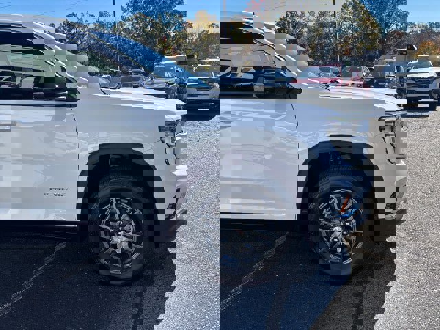 New 2026 GMC Acadia Elevation image 5