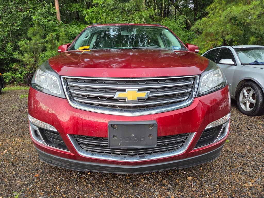 Used 2017 Chevrolet Traverse LT w/ Style and Technology Package FWD video 2