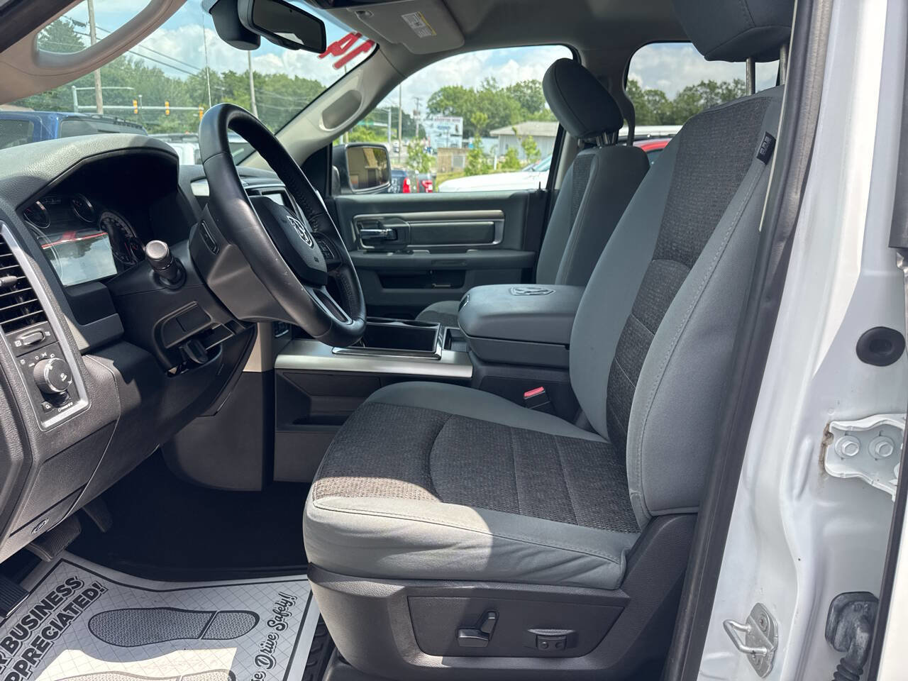 Used 2014 RAM 1500 Outdoorsman image 13