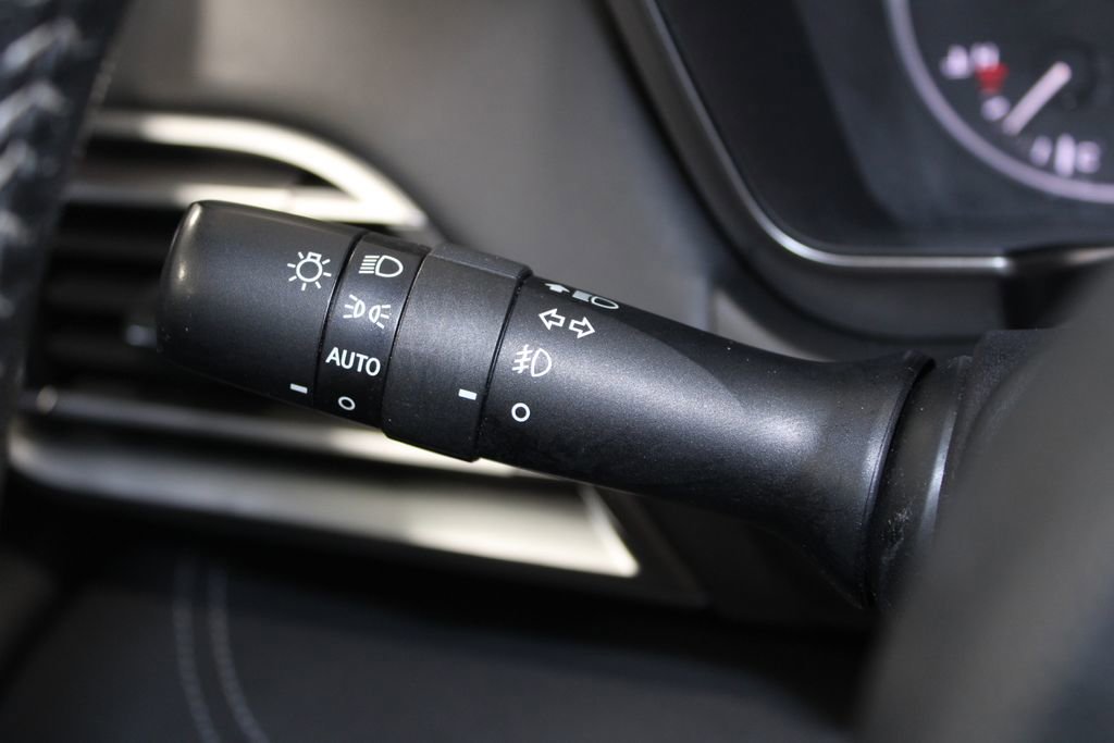 Used 2022 Subaru Outback Limited image 38