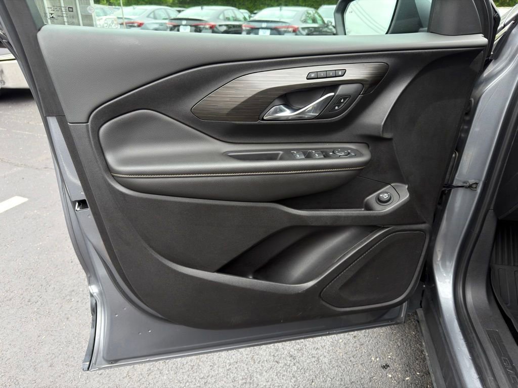 Used 2019 GMC Terrain SLT w/ Preferred Package FWD image 18