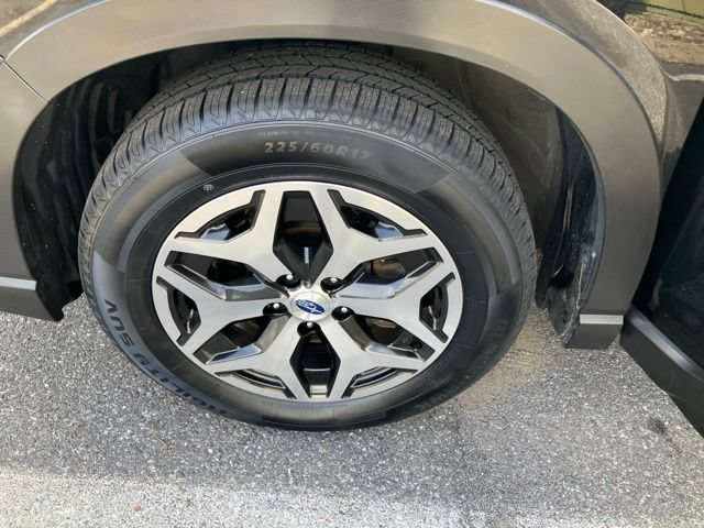 Used 2021 Subaru Forester Premium AWD/4WD image 40