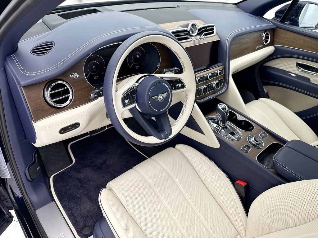 New 2026 Bentley Bentayga Extended Wheelbase AWD/4WD image 9