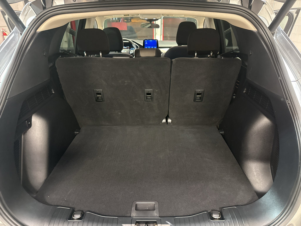 Used 2022 Ford Escape SE w/ Convenience Package FWD image 29