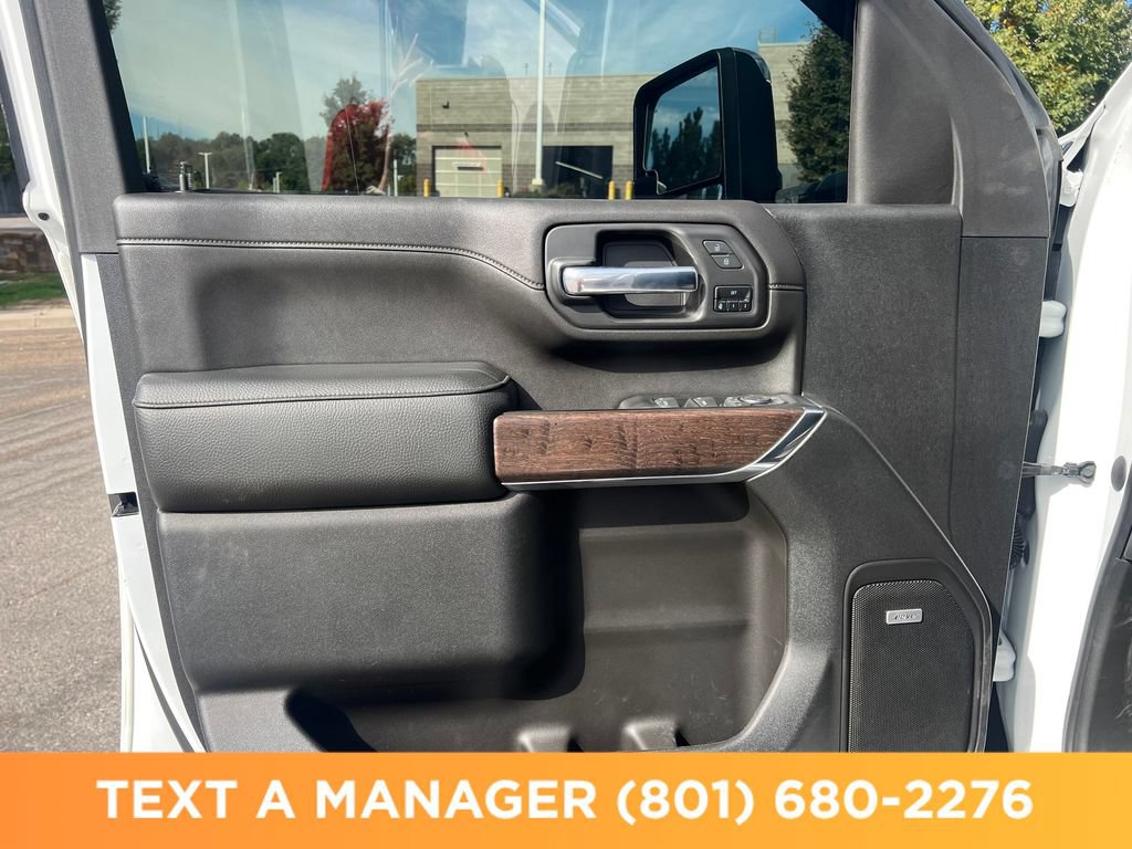 Used 2023 GMC Sierra 3500 Denali w/ Technology Package AWD/4WD image 13
