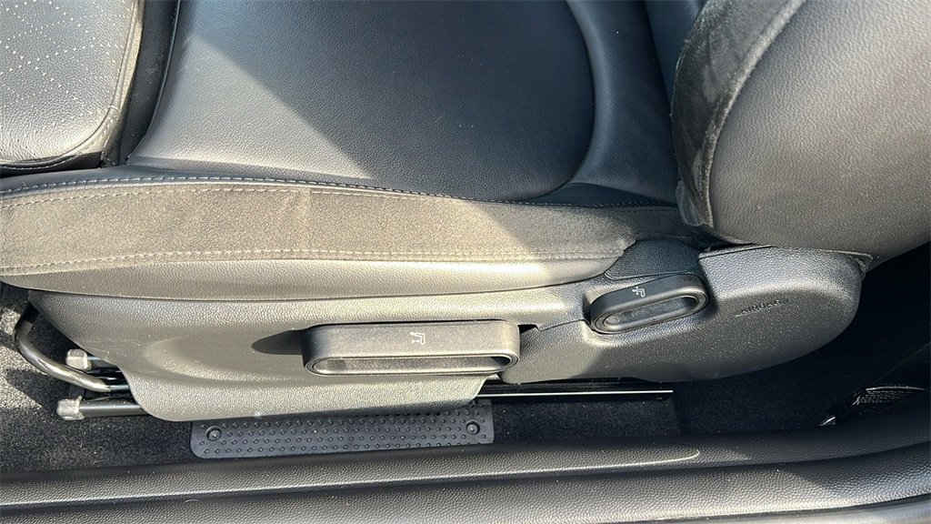 Used 2023 MINI Cooper SE image 10