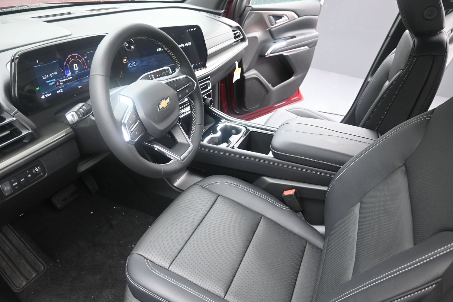 New 2026 Chevrolet Traverse LT w/ Driver Confidence Package AWD/4WD image 17