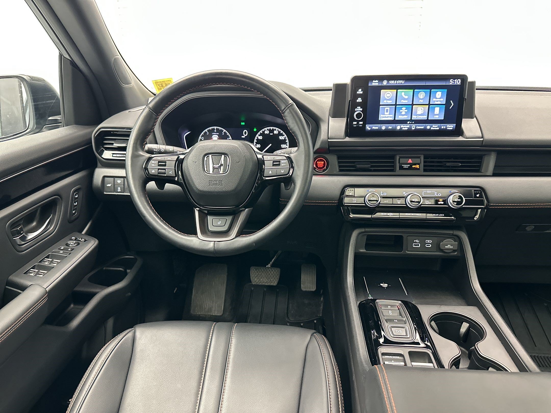 Used 2025 Honda Pilot TrailSport image 28