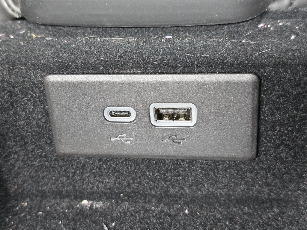 Used 2024 Chevrolet Corvette Stingray Coupe w/ Battery Protection Package RWD image 23