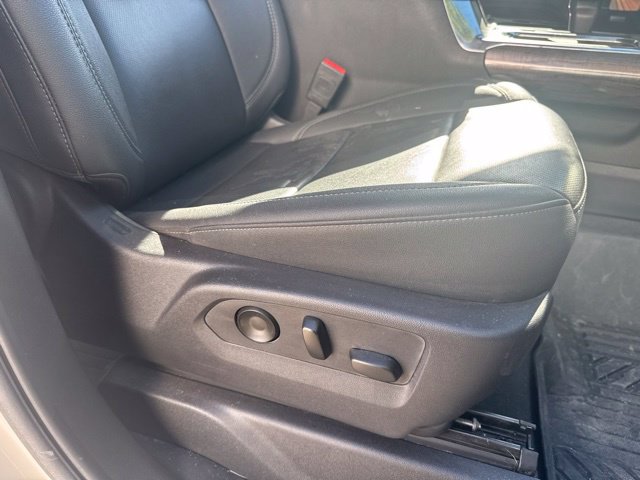 Used 2024 Chevrolet Silverado 1500 LTZ AWD/4WD image 15