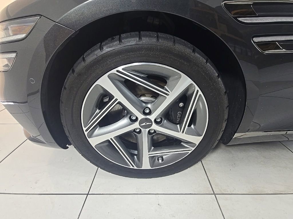 Used 2023 Genesis G80 2.5T w/ Sport Prestige Package image 8