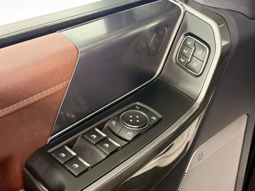 Used 2022 Ford F150 Lariat w/ Equipment Group 502A High image 17