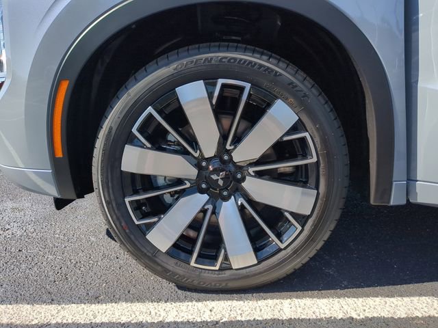 New 2026 Mitsubishi Outlander SEL FWD image 38