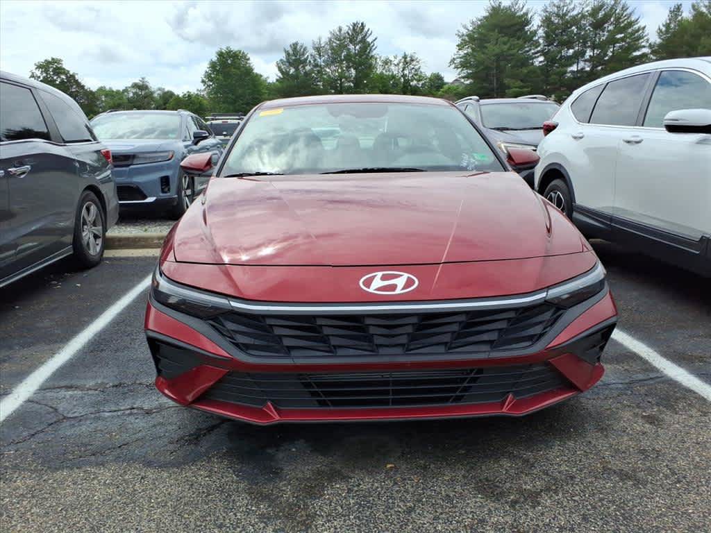 Used 2024 Hyundai Elantra SEL FWD image 7