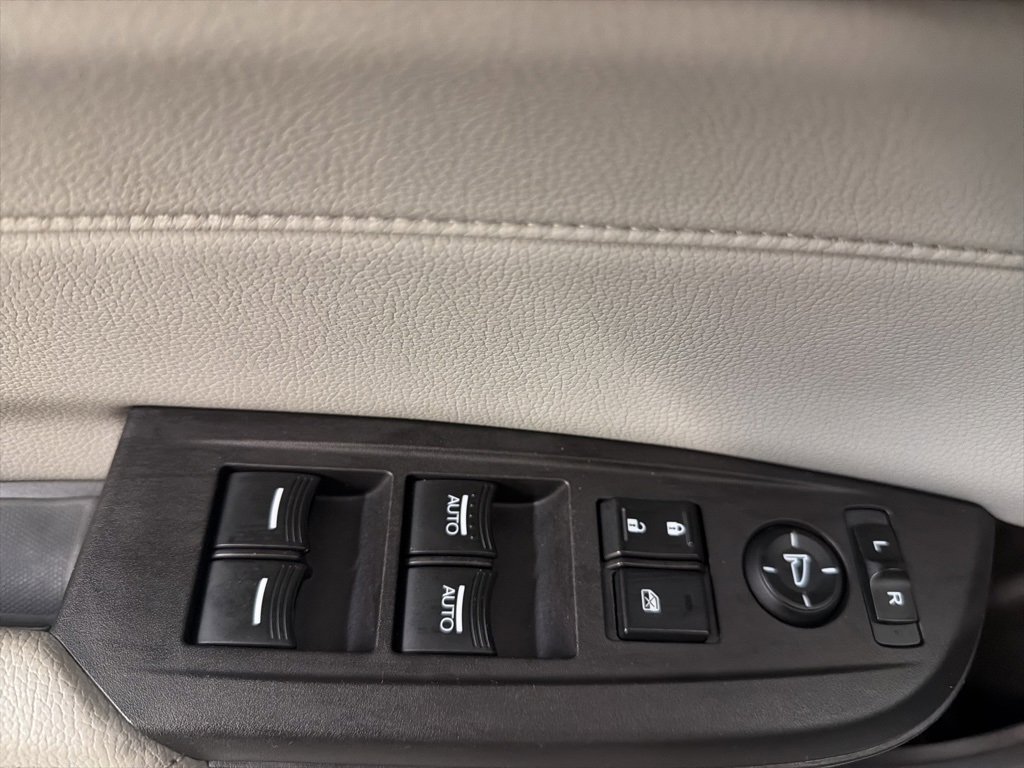 Used 2018 Acura ILX image 11