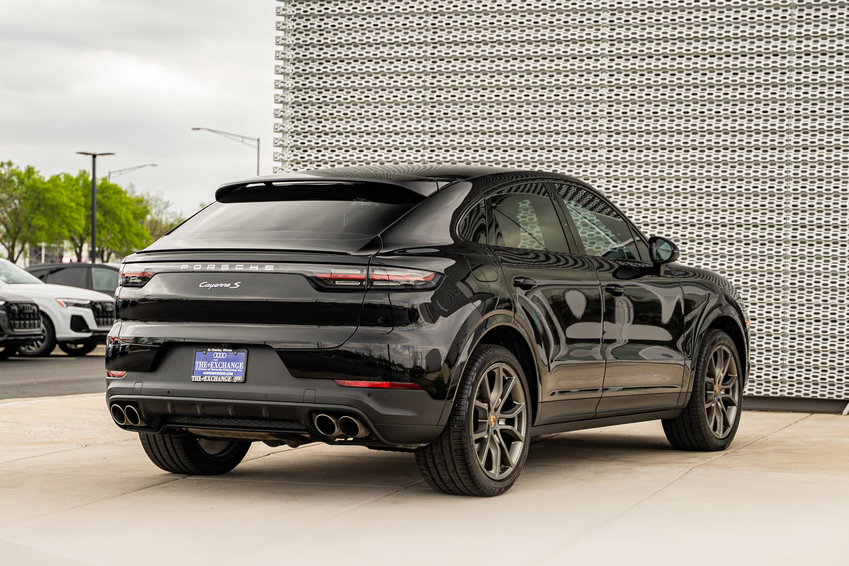 Used 2020 Porsche Cayenne S AWD/4WD image 4