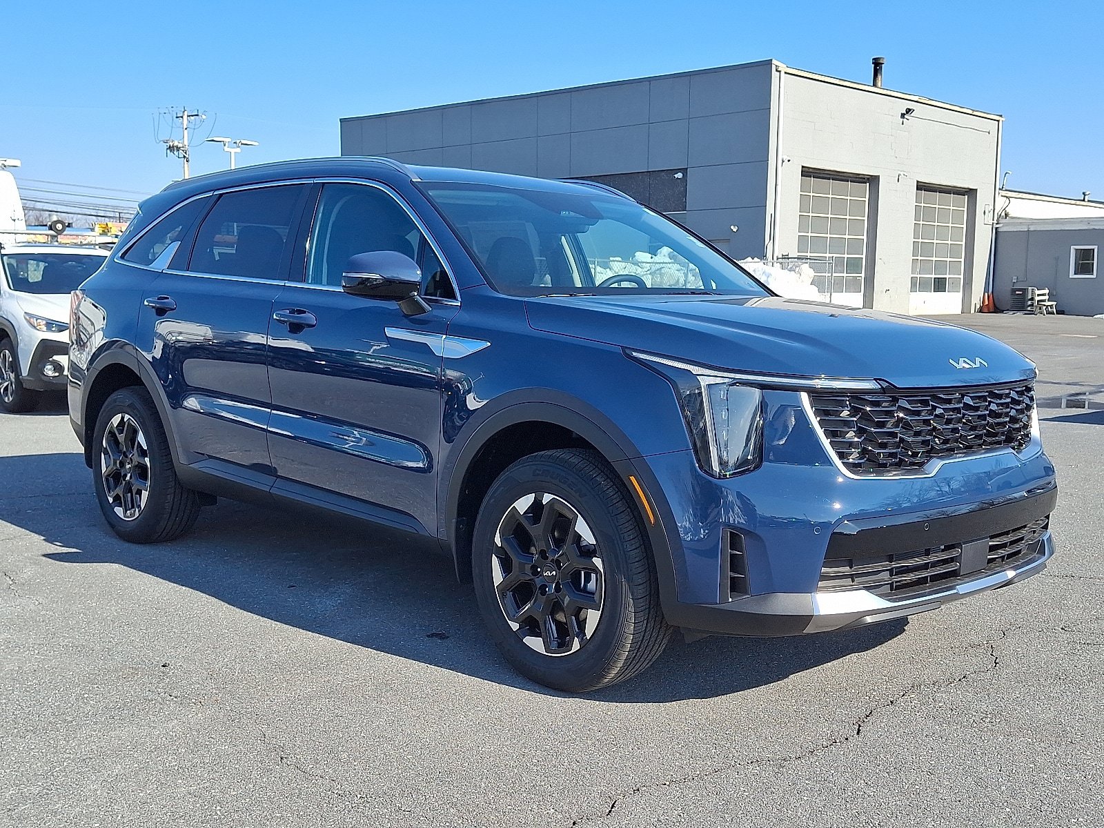 New 2026 Kia Sorento S AWD/4WD image 2