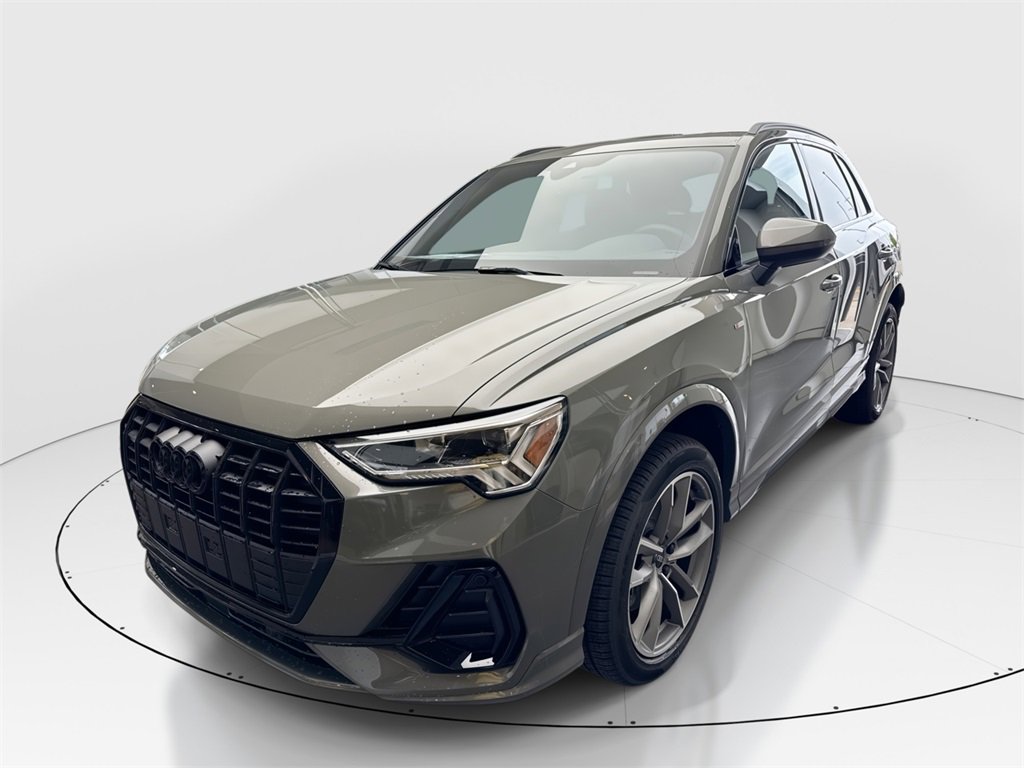 New 2025 Audi Q3 2.0T Premium
