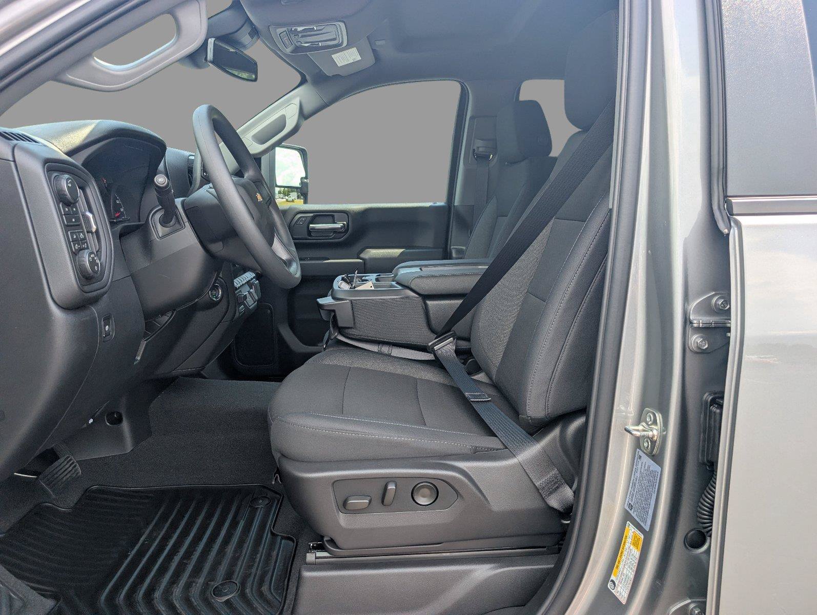 New 2026 Chevrolet Silverado 2500 Custom w/ Custom Value Package AWD/4WD image 15