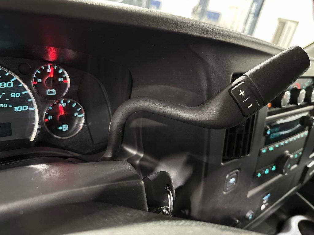 Used 2024 GMC Savana 2500 w/ Driver Convenience Package image 20