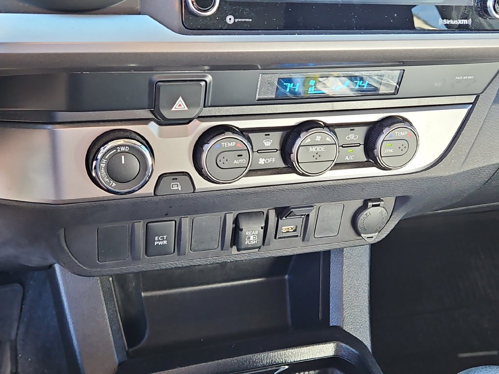 Used 2022 Toyota Tacoma SR5 AWD/4WD image 30