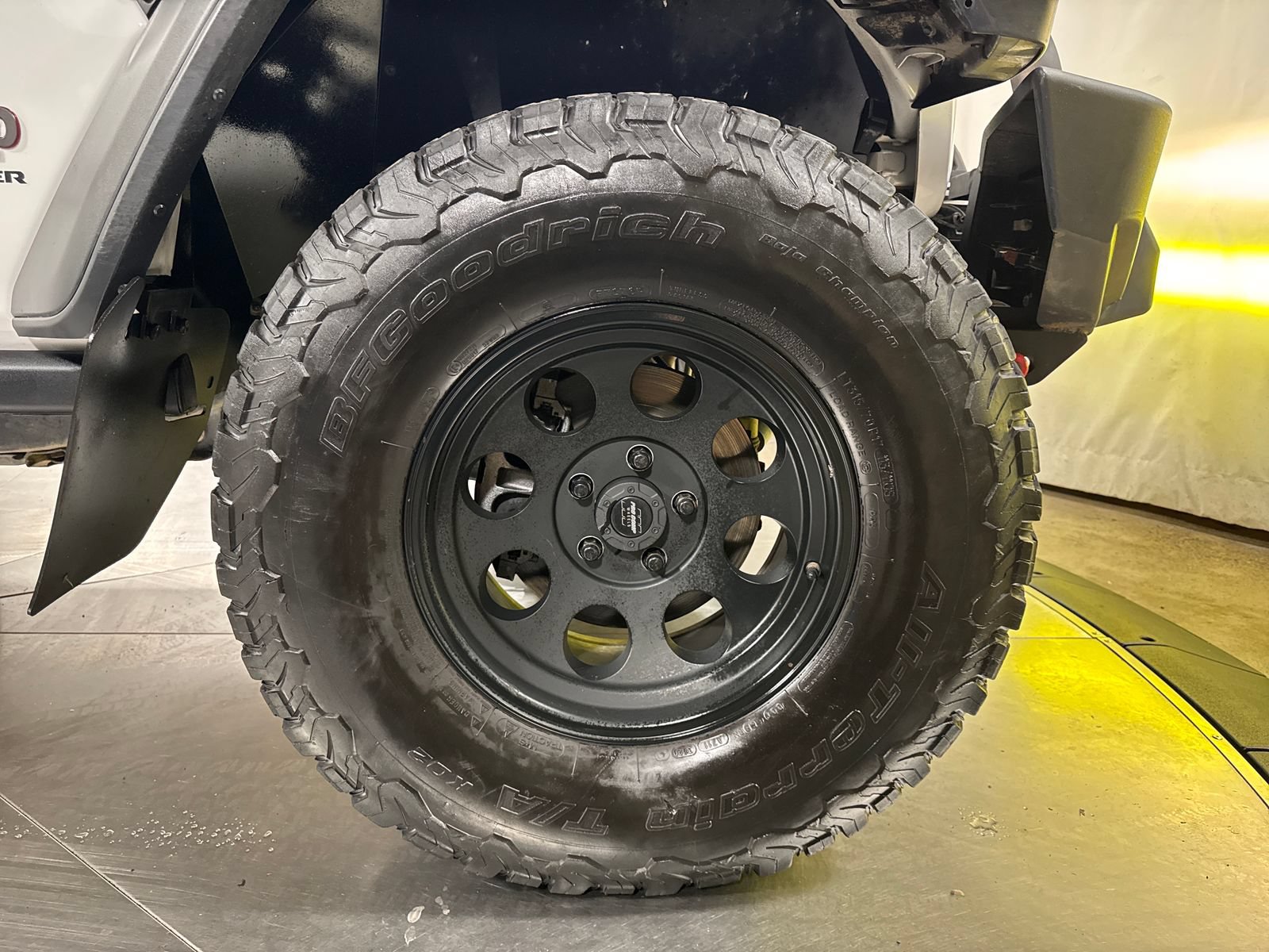 Used 2020 Jeep Wrangler Rubicon AWD/4WD image 14