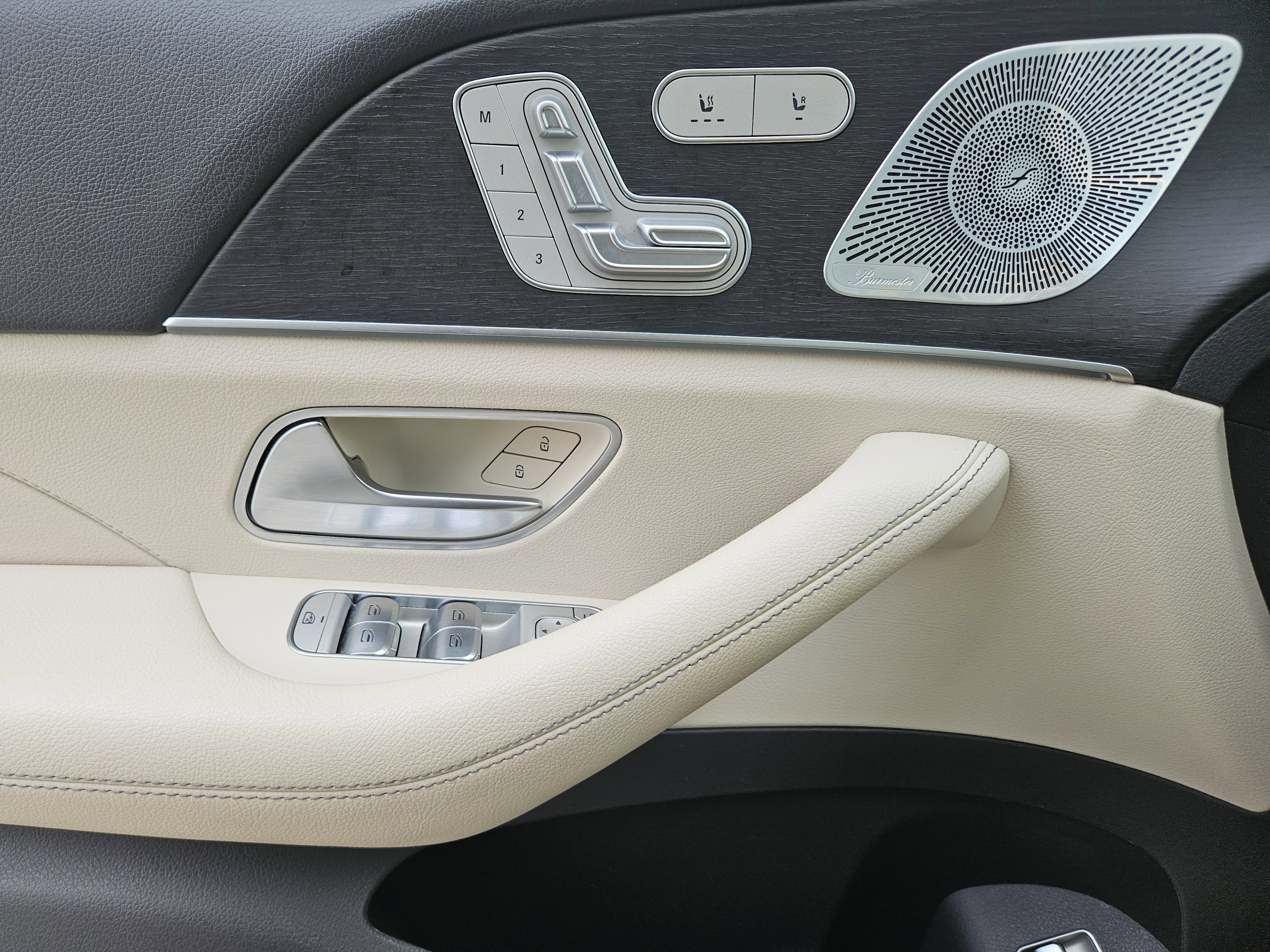 Certified 2020 Mercedes-Benz GLS 450 4MATIC image 23