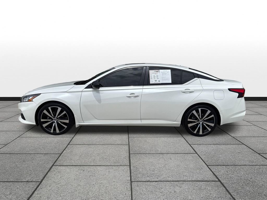 Used 2021 Nissan Altima 2.0 SR FWD image 2