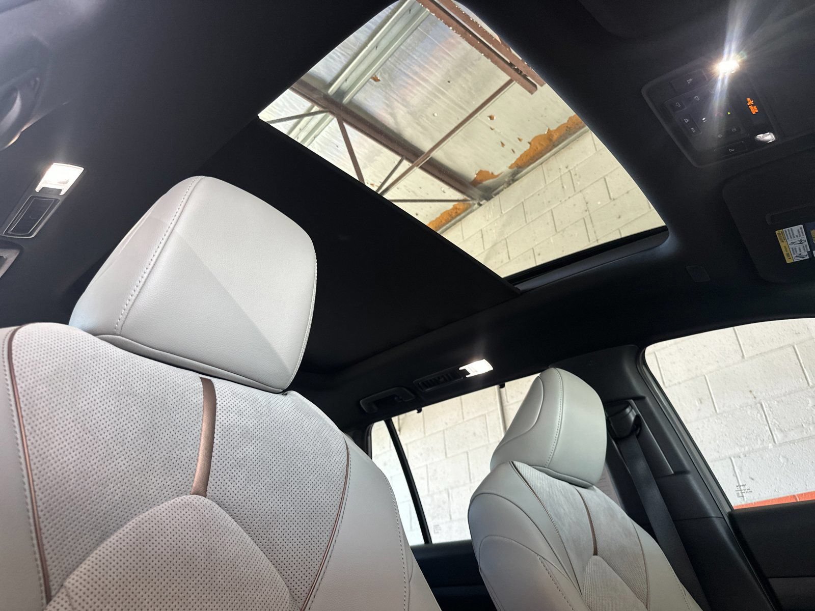 Used 2025 Toyota Grand Highlander AWD Hybrid image 20