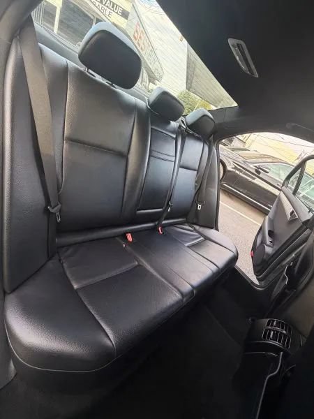 Used 2014 Mercedes-Benz C 250 Sedan image 25