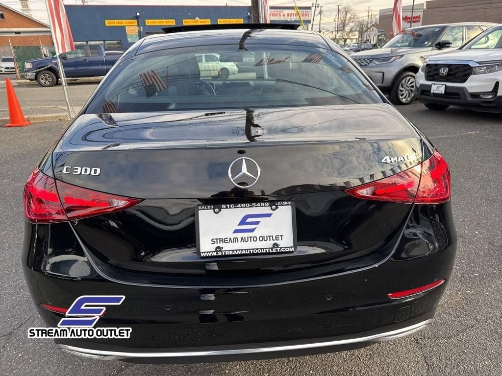 Used 2025 Mercedes-Benz C 300 4MATIC Sedan image 10