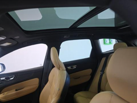 Used 2021 Volvo XC60 T5 Inscription w/ Protection Package Premier FWD image 7