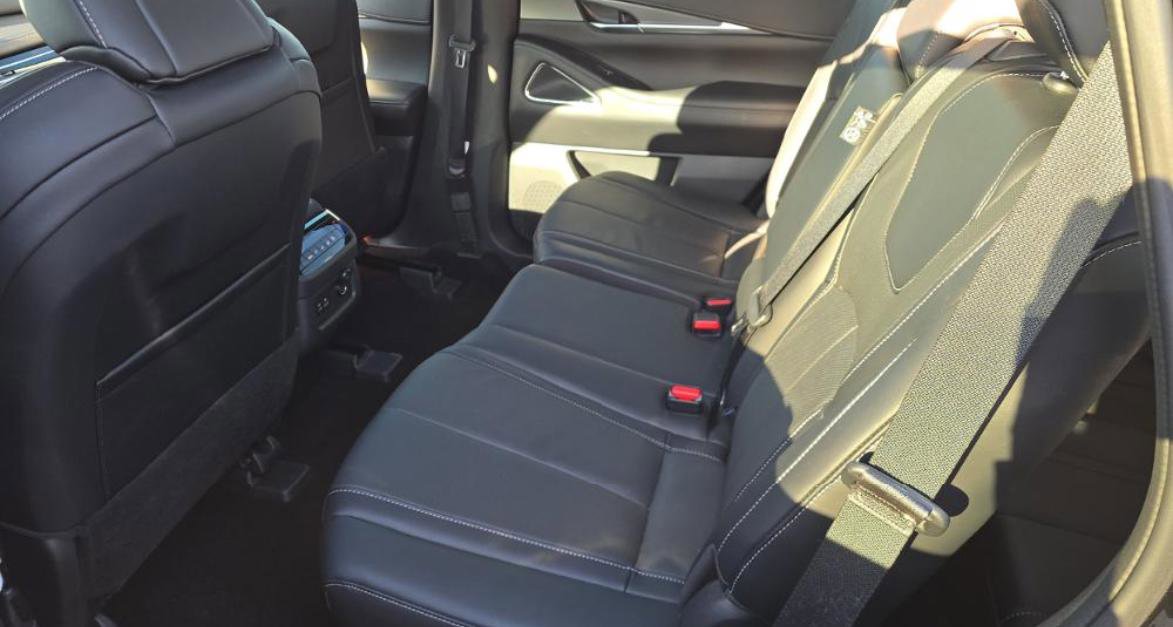 Certified 2023 INFINITI QX60 Luxe w/ Cargo Package image 14