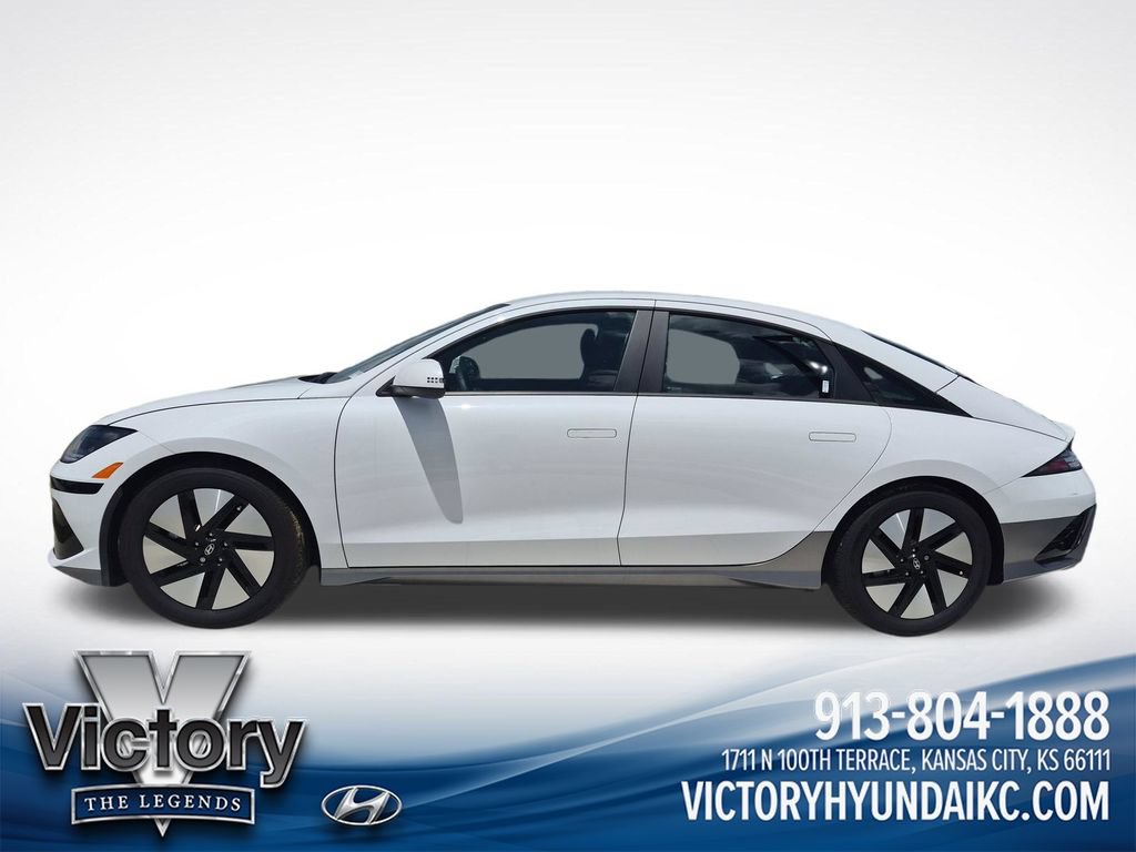 Used 2025 Hyundai Ioniq 6 SE RWD image 3