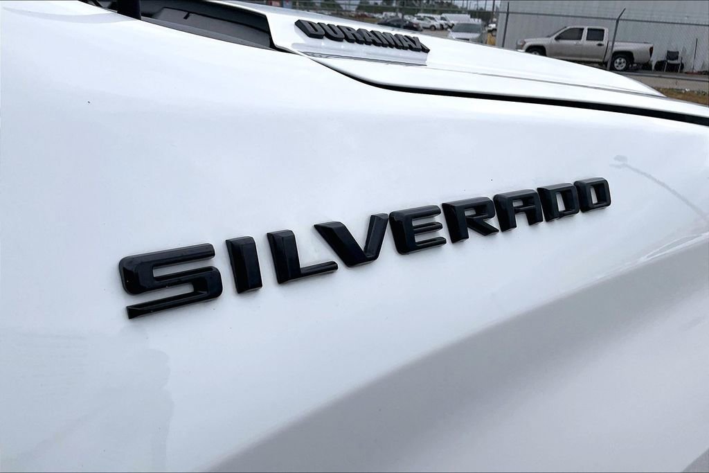 Used 2024 Chevrolet Silverado 1500 LTZ w/ LPO, Dark Essentials Package AWD/4WD image 21