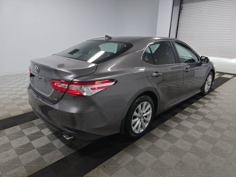 Used 2020 Toyota Camry LE image 6