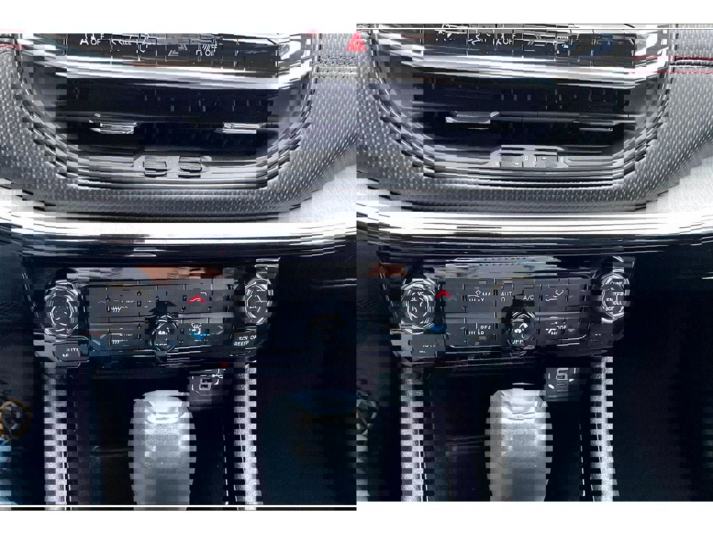 Used 2023 Jeep Compass Trailhawk image 25