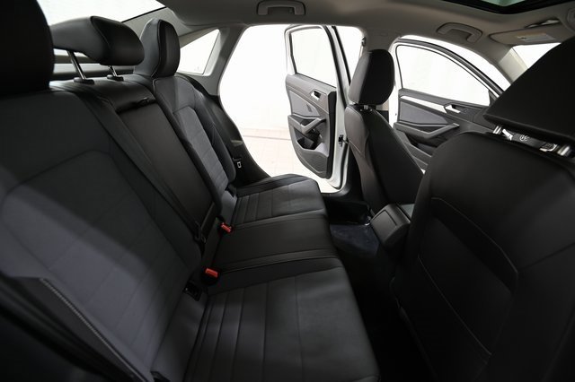 New 2025 Volkswagen Jetta SE image 23