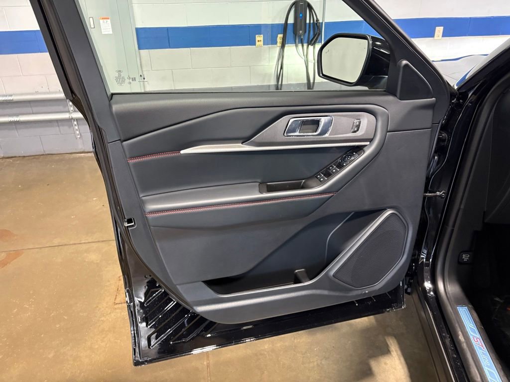 New 2026 Ford Explorer ST-Line AWD/4WD image 21