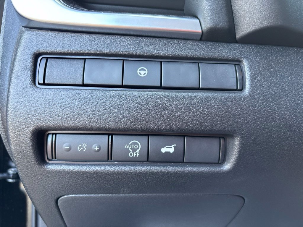 Used 2026 Nissan Rogue SV AWD/4WD image 22