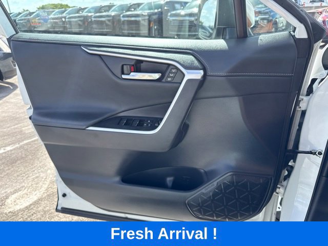 Used 2024 Toyota RAV4 Limited FWD image 13