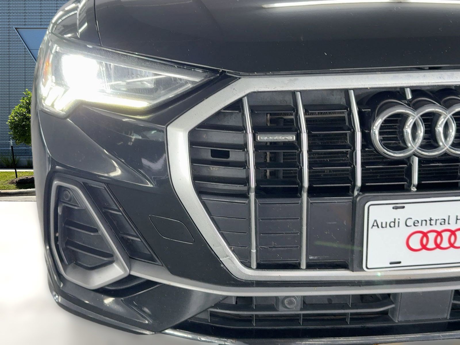 Used 2019 Audi Q3 2.0T Premium Plus w/ Premium Plus Package image 11