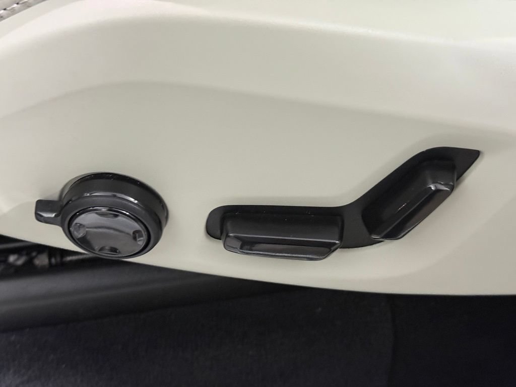 Used 2023 Volvo XC90 B6 Ultimate AWD/4WD image 21