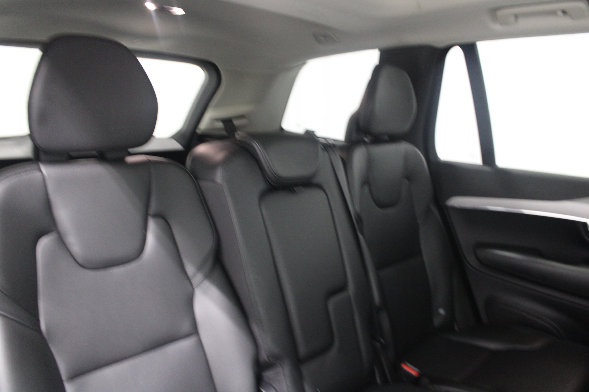 Used 2021 Volvo XC90 T5 Momentum w/ Climate Package AWD/4WD image 22